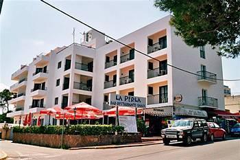 La Perla Apartahotel Es Cana
